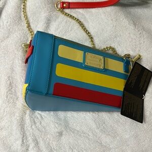 Snow White crossbody bag case slice.